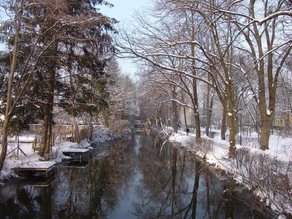 Fruehstueckshaus Wunderland Bed and Breakfast Laa an der Thaya Εξωτερικό φωτογραφία