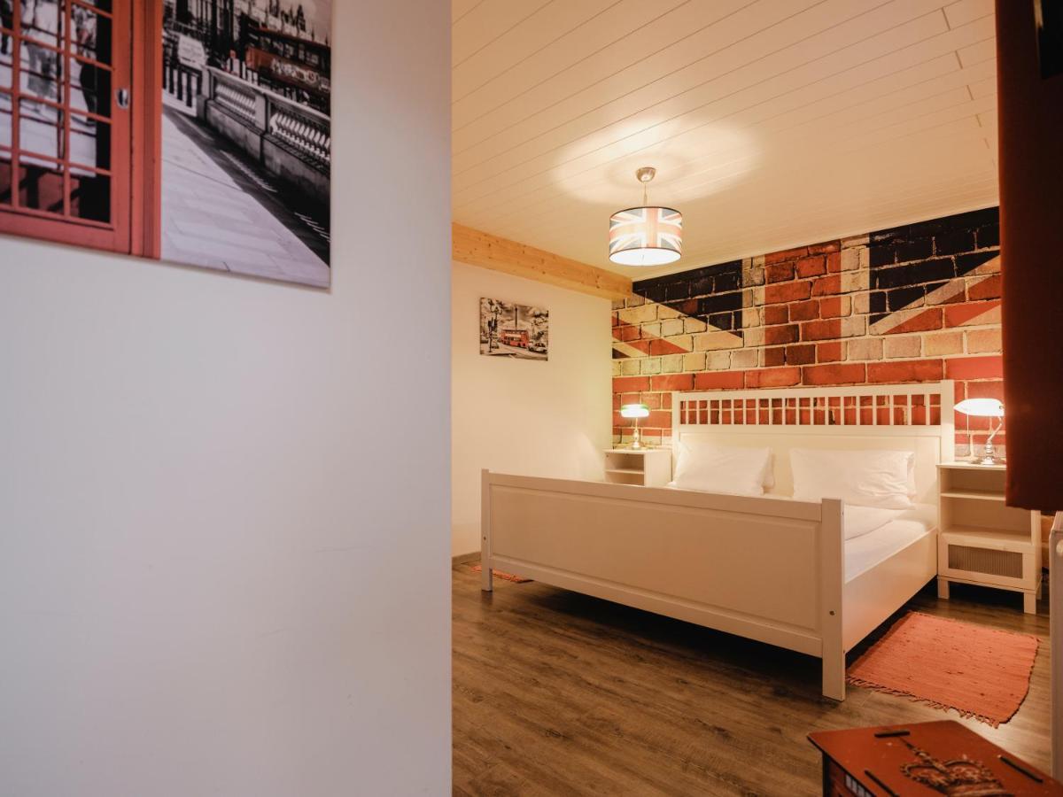 Fruehstueckshaus Wunderland Bed and Breakfast Laa an der Thaya Εξωτερικό φωτογραφία